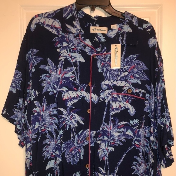 Caribbean Hawaiian style button down shirt with front pocket. NWT, size XL. - Picture 1 of 5